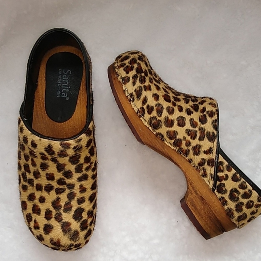 Sanita clogs